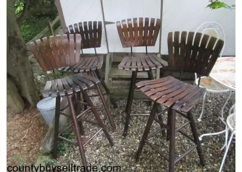 4 slat type swivel bar stools